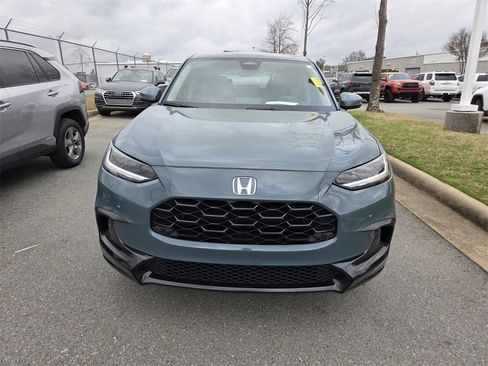 Used 2024 Honda HR-V EX-L image 2