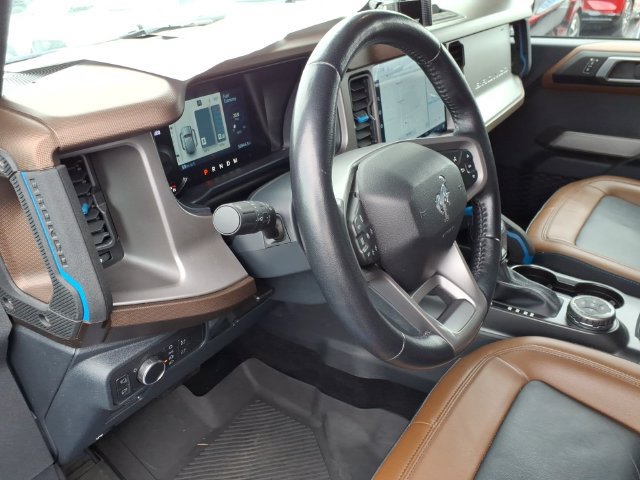 Used 2022 Ford Bronco Outer Banks AWD/4WD image 16