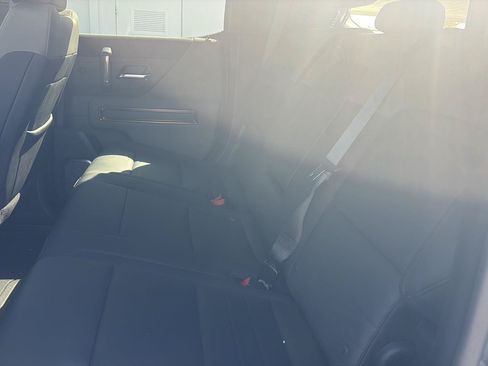 Used 2025 GMC Hummer EV 3X AWD/4WD image 28