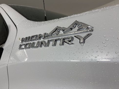 New 2026 Chevrolet Silverado 1500 High Country AWD/4WD image 8