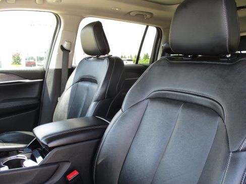 Used 2022 Jeep Grand Cherokee L Limited image 42