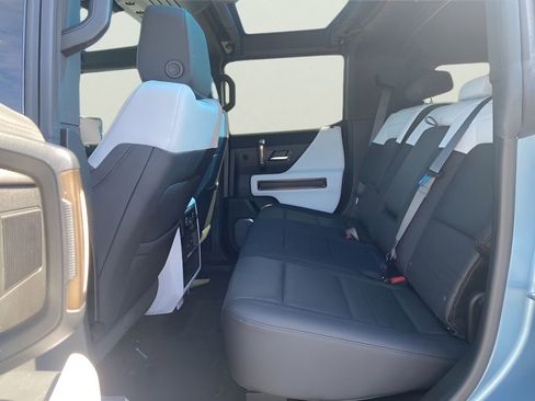 Used 2024 GMC Hummer EV 3X w/ Omega Edition AWD/4WD image 17
