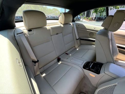 Used 2011 BMW 328i Convertible image 17