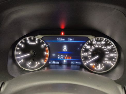 Used 2024 Nissan Altima 2.5 SR FWD image 23