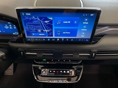 New 2025 Lincoln Corsair Reserve w/ Equipment Group 202A image 22