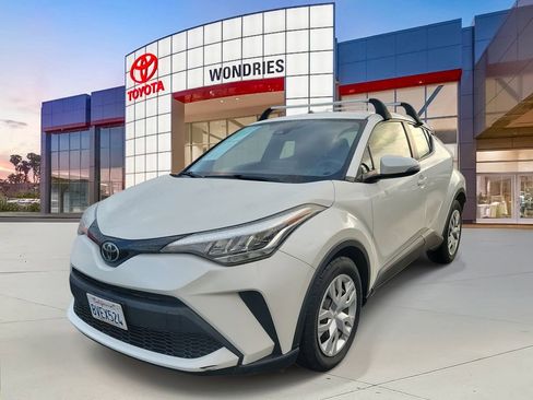 Used 2021 Toyota C-HR LE image 2