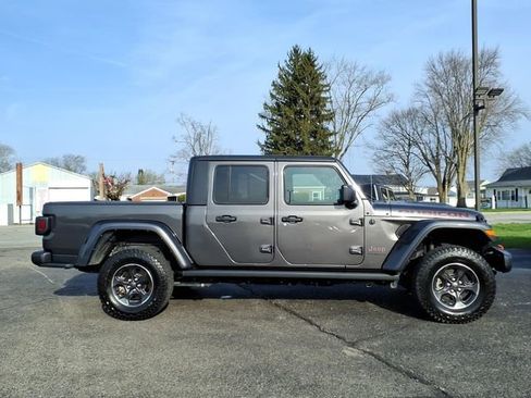 Certified 2023 Jeep Gladiator Rubicon w/ Cold Weather Group image 8