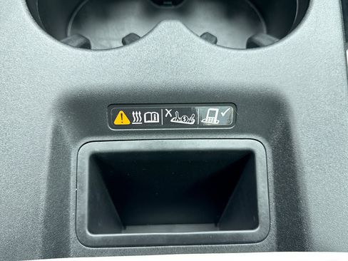 Used 2025 Honda Prologue Touring image 17