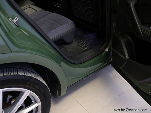 Used 2021 Audi Q5 e Premium Plus w/ Premium Plus Package image 37