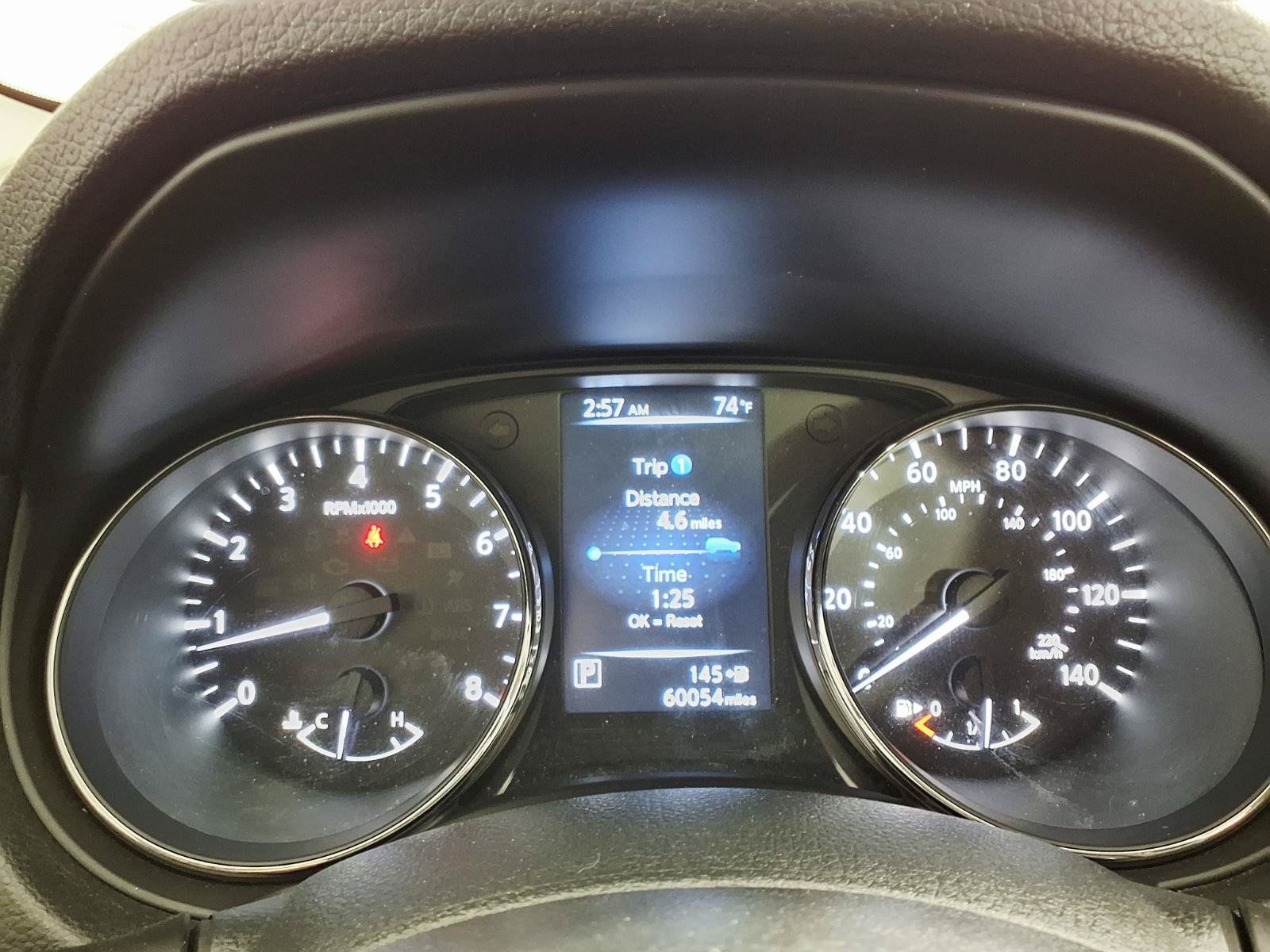 Used 2017 Nissan Rogue SV FWD image 25