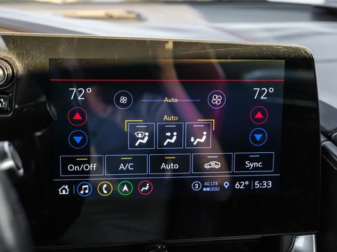 Used 2022 Chevrolet Corvette Stingray Premium Conv w/ Z51 Performance Package image 30