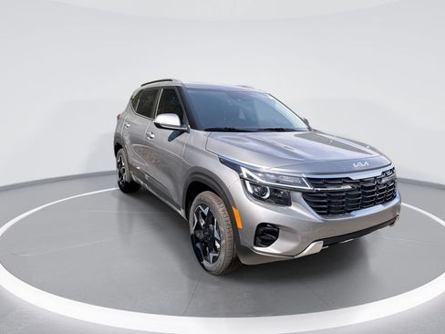 Used 2025 Kia Seltos EX w/ EX Sunroof Package AWD/4WD image 8