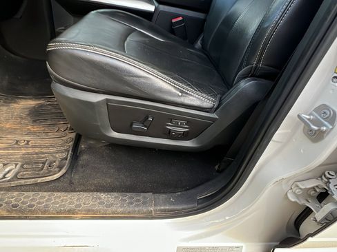 Used 2018 RAM 3500 Laramie image 17