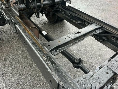 Used 1999 Ford F450 2WD Regular Cab Super Duty image 12