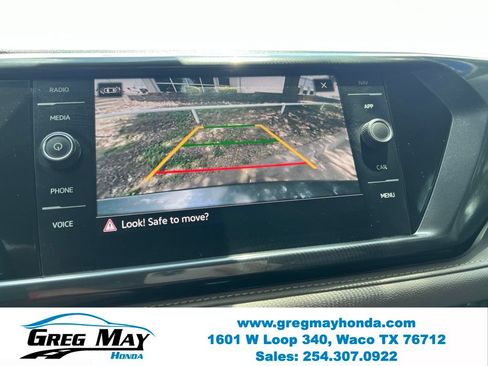 Used 2022 Volkswagen Taos SEL w/ Panoramic Sunroof Package AWD/4WD image 37