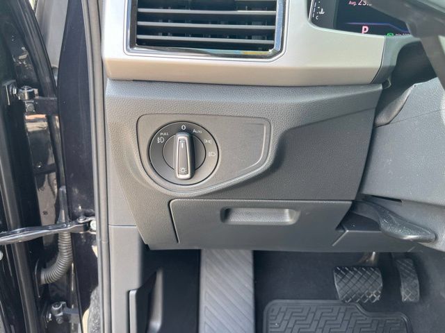 Used 2019 Volkswagen Atlas SEL Premium AWD/4WD image 33