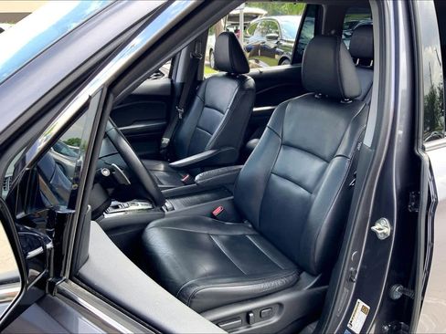 Used 2017 Honda Pilot Touring image 8