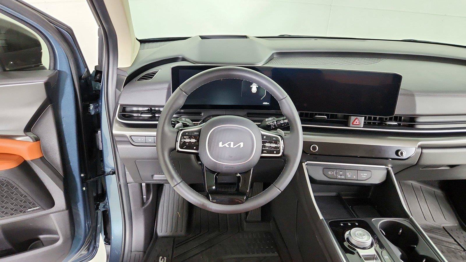 Used 2026 Kia Carnival SX Prestige FWD image 21