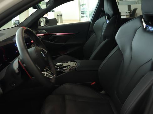 Used 2026 BMW M5 w/ Carbon Package AWD/4WD image 11