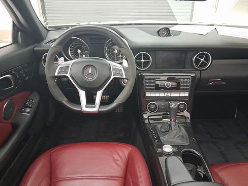 Used 2013 Mercedes-Benz SLK 55 AMG image 4
