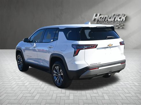 Used 2026 Chevrolet Equinox LT image 10