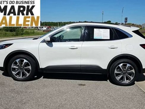 Used 2024 Ford Escape Platinum AWD/4WD image 5
