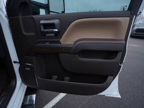 Used 2019 GMC Sierra 3500 Denali w/ Duramax Plus Package image 20
