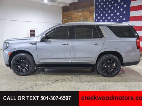Used 2023 GMC Yukon SLT AWD/4WD image 9