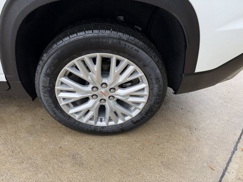 New 2026 GMC Acadia Elevation w/ Elevation Premium Package AWD/4WD image 37