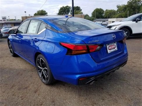 New 2025 Nissan Altima 2.5 SR image 4