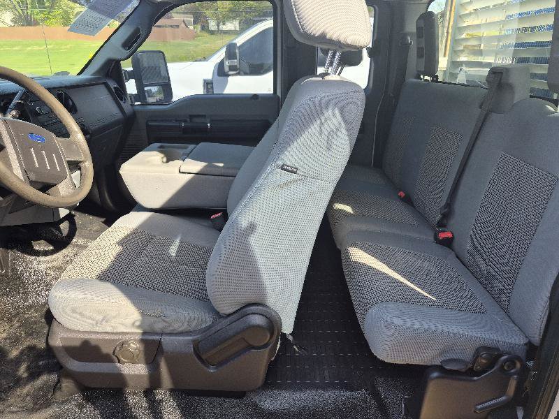 Used 2015 Ford F350 XL w/ Power Equipment Group RWD image 9