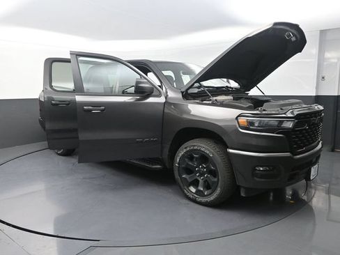 Used 2026 RAM 1500 Express AWD/4WD image 30