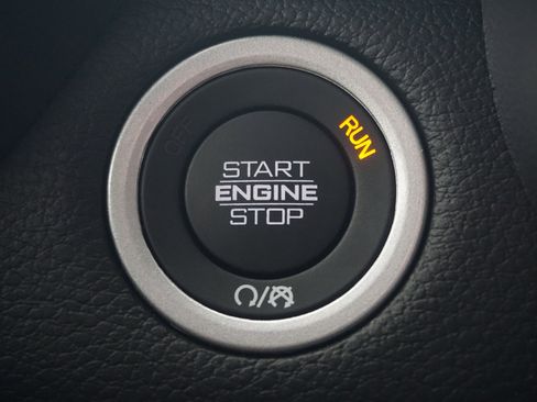 Used 2025 RAM 1500 Big Horn image 32