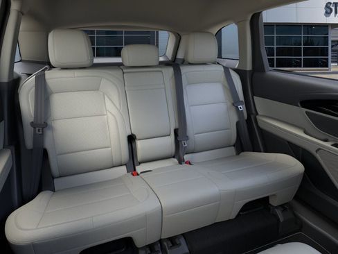 New 2026 Lincoln Nautilus Premier w/ Jet Appearance Package AWD/4WD image 11
