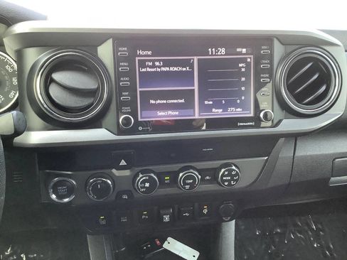 Used 2020 Toyota Tacoma TRD Off-Road image 36