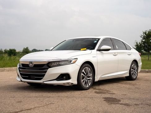 Used 2021 Honda Accord EX image 3