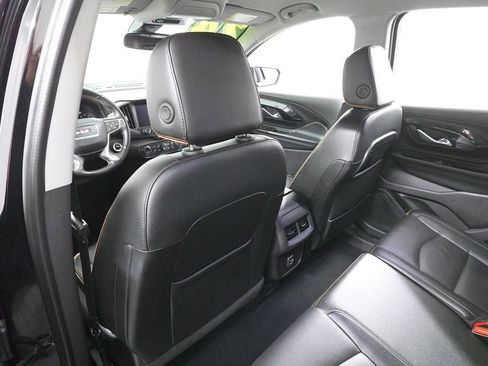 Used 2024 GMC Terrain AT4 image 25