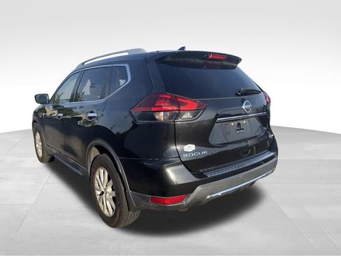 Used 2018 Nissan Rogue SV AWD/4WD image 8