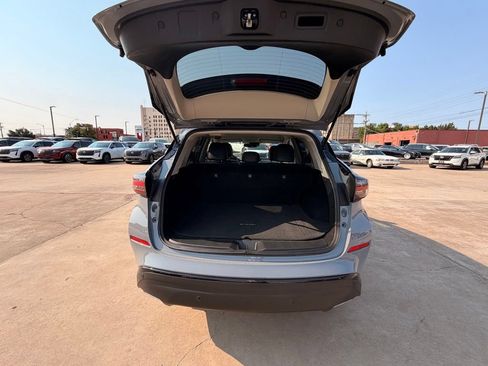 Certified 2024 Nissan Murano SV w/ SV Midnight Edition Package FWD image 5