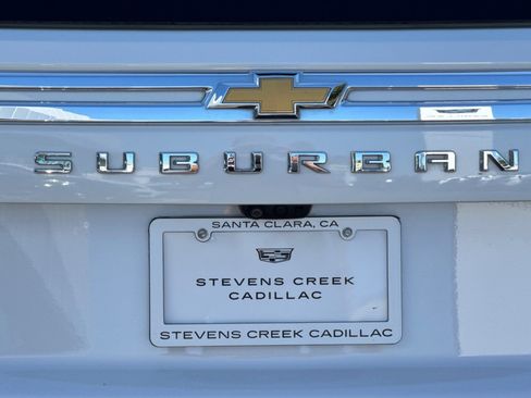 Used 2022 Chevrolet Suburban Premier AWD/4WD image 46