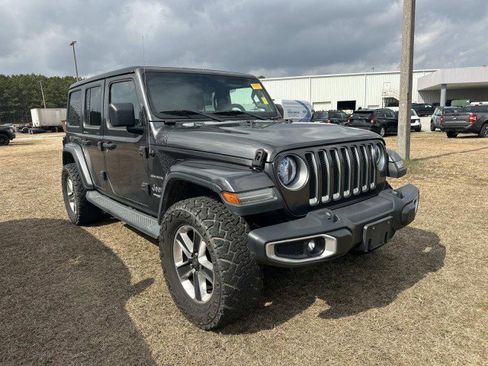 Used 2018 Jeep Wrangler Unlimited Sahara w/ Dual Top Group image 1