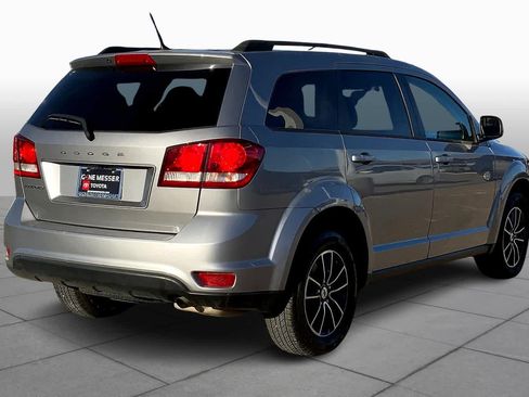 Used 2019 Dodge Journey SE w/ Blacktop Package FWD image 13