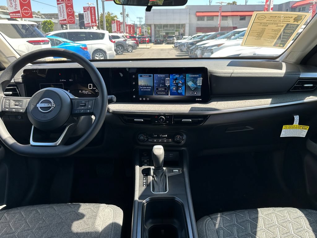 Used 2026 Nissan Kicks SV FWD image 21