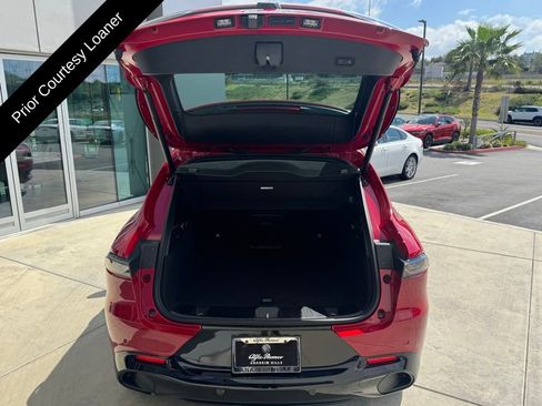 Used 2025 Alfa Romeo Tonale image 11