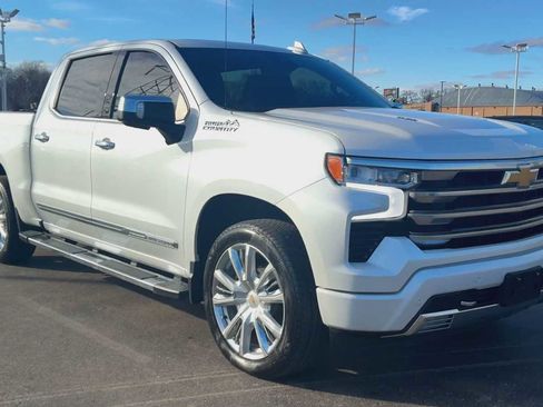 Certified 2024 Chevrolet Silverado 1500 High Country w/ High Country Premium Package image 8