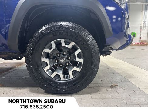 Used 2023 Toyota Tacoma TRD Off-Road image 26