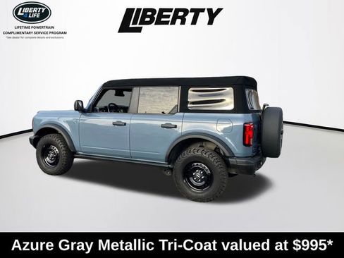 Used 2023 Ford Bronco Black Diamond image 3