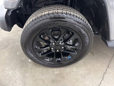 Used 2023 Jeep Wrangler Unlimited Sahara w/ Cold Weather Group image 21