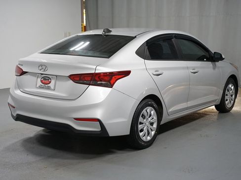Used 2022 Hyundai Accent SE image 8