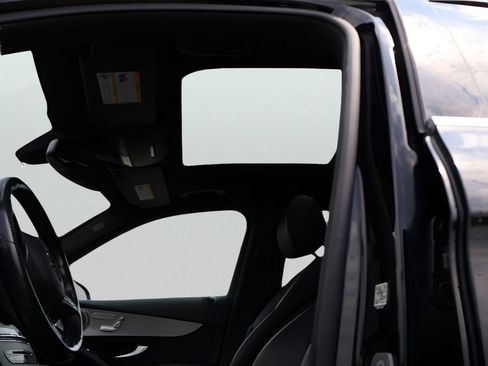 Certified 2019 Mercedes-Benz GLC 300 4MATIC image 37